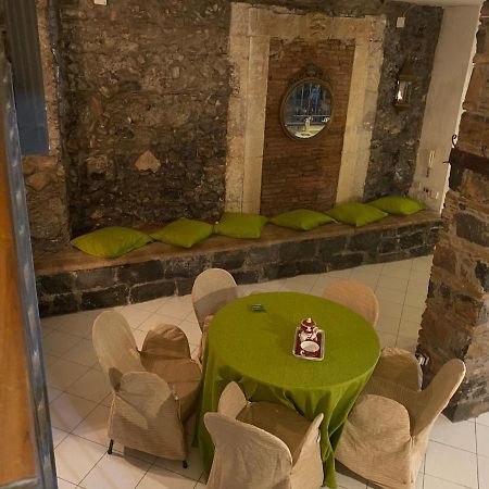 Вілла Antica Casa Centro Катанія Екстер'єр фото